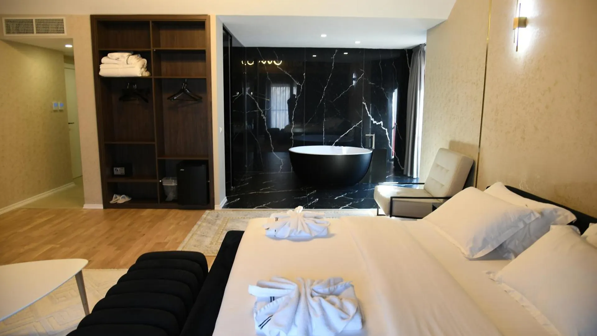 Hotel Valbor Tropoje ألبانيا